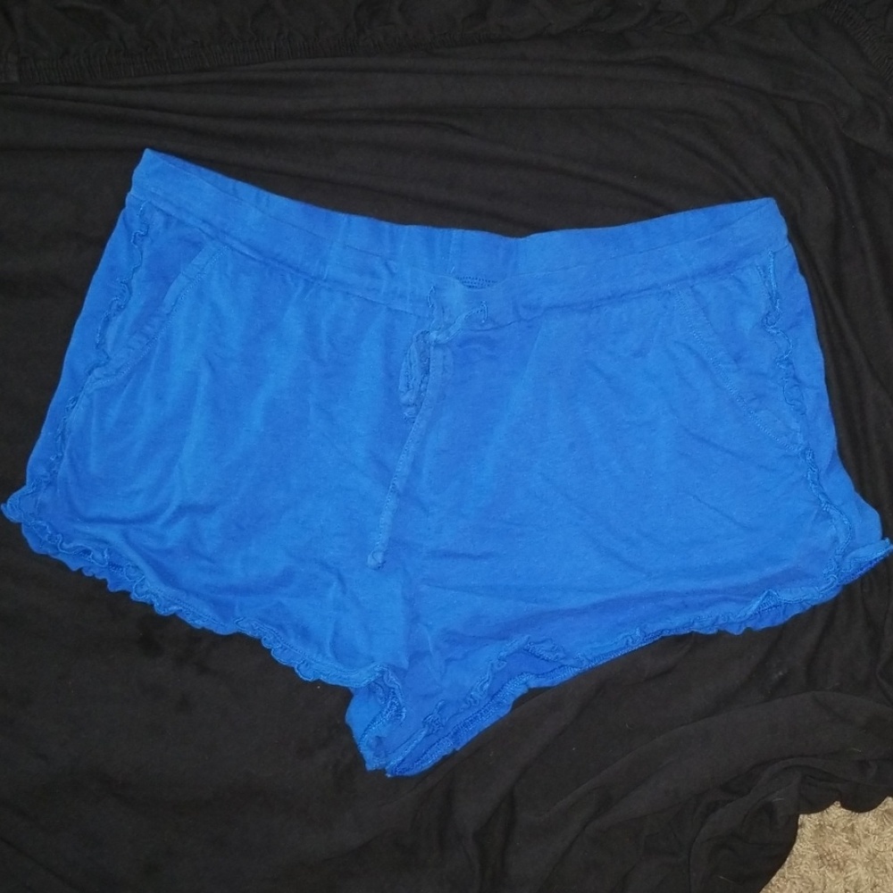 Arie xl shorts
